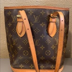 AUTHENTIC LOUIS VUITTON MONOGRAM